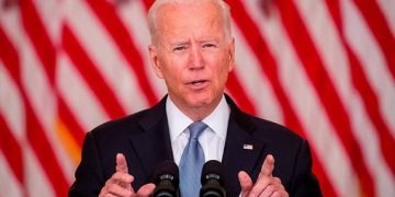 Joe Biden defiende salida de Afganistán