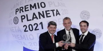 Premio Planeta 2021 Carmen Mola