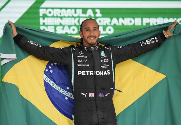 Un Lewis Hamilton con hambre gana en Sao Paulo en otra carrera de infarto |  Datos-Bo