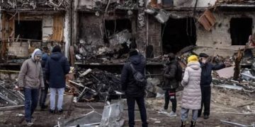 Kiev, edificio bombardeado. Guerra Rusia Ucrania
