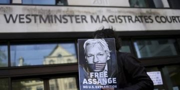 julian Assange, no extradición