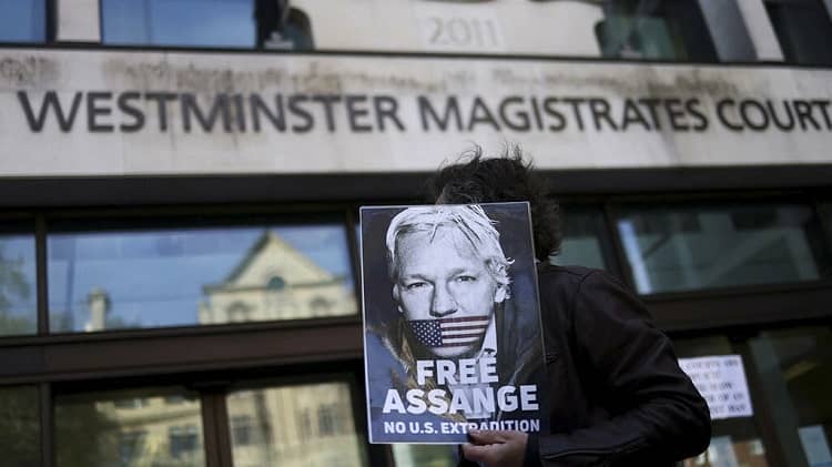 julian Assange, no extradición