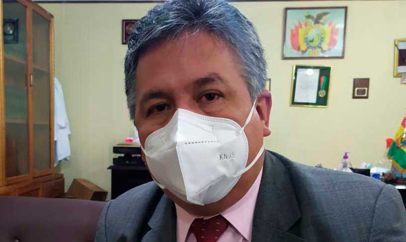 Luis Larrea, Colegio médico bolivia