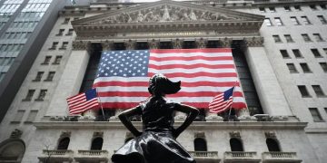 Wall Street bolsa de valores, inversiones, recesión economía