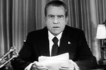 Richard Nixon renuncia, Watergate