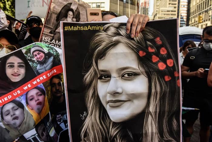 Mahsa, protestas por su muerte. Irán