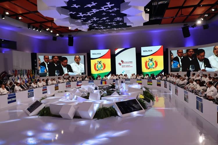 Cumbre iberoamericana Santo Domingo, inversiones público privado