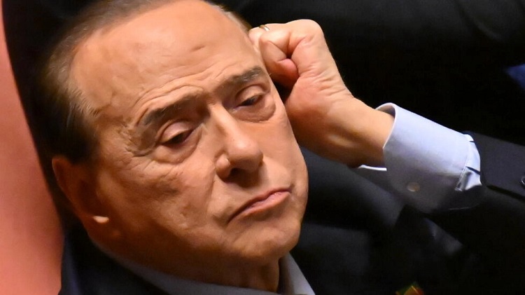 Silvio Berlusconi, Italia