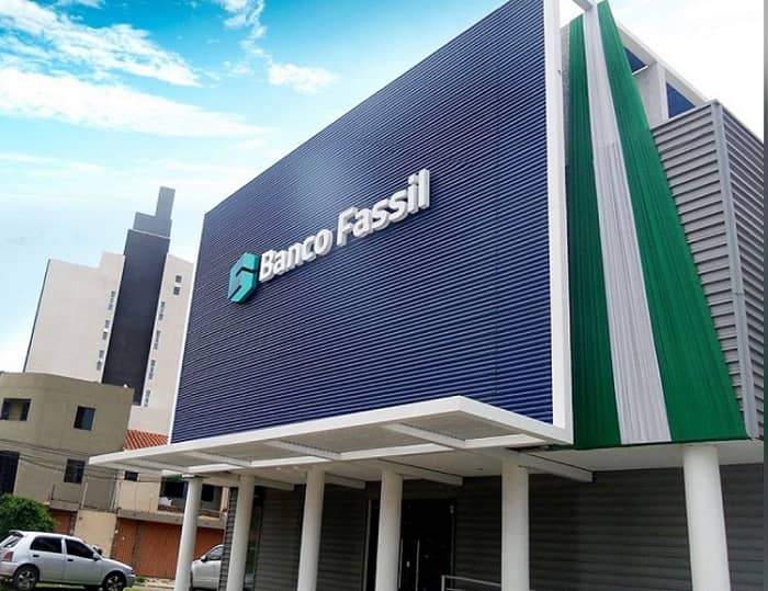Banco Fassil, Santa Cruz