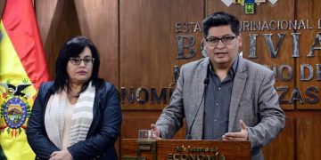 Montenegro, ministro economía, sobre Banco Fassil