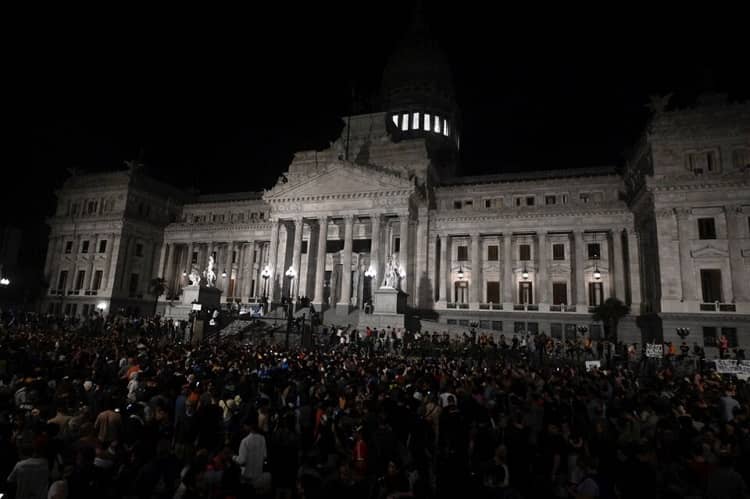 Argentina, protestas, cacerolazo contra Milei y decretos