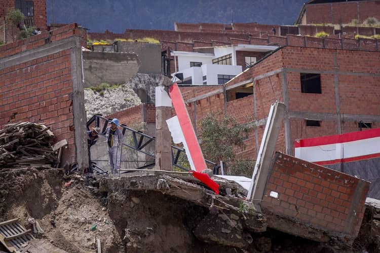 inundaciones desborde ríio, Irpavi, La Paz 2024