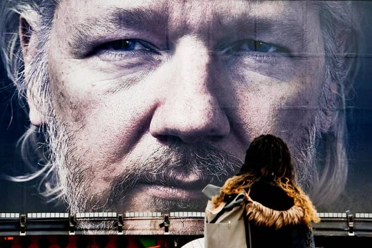 julian Assange, londres cartel