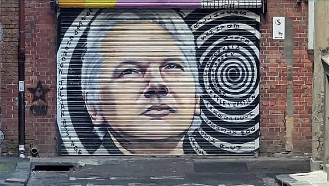 Julian-Assange mural Melbourne Australia Foto Cory Doctorow