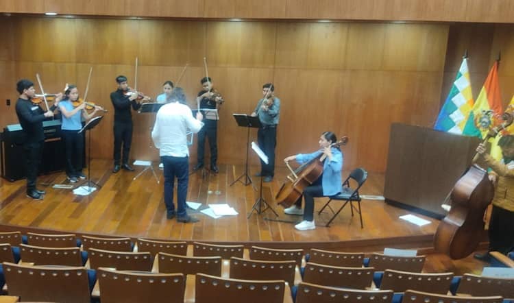 concierto, ensayo música auditorio CAF