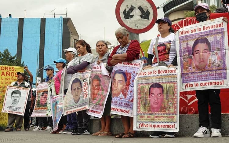 méxico, ayotzinapa 10 años desaparecidos