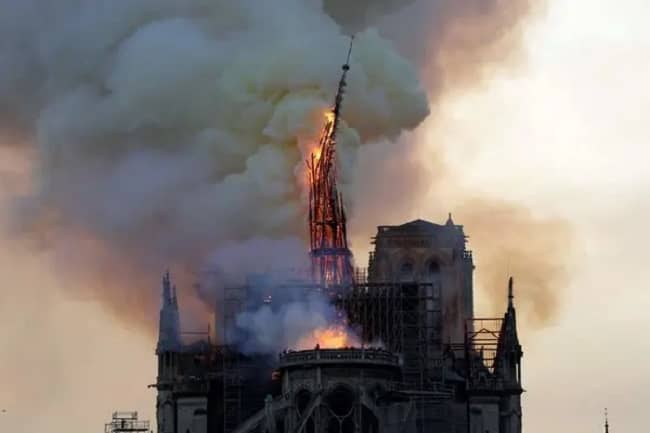 notre dame en llamas, Francia, Europa