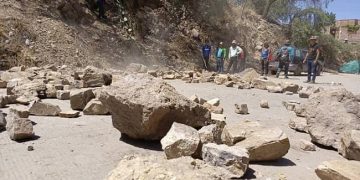 Punto de bloqueo en la carretera Cochabamba - Oruro