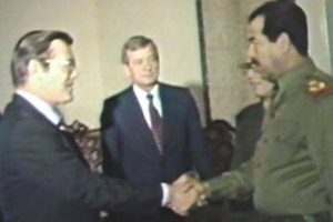 Donald Rumsfeld y saddam hussein 1983