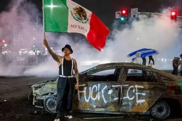bandera méxico en Los Angeles, eeuu redadas migratorias