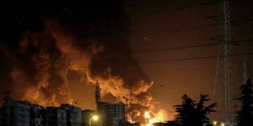 incendio depósitos de petroleo Teheran irán junio 2025