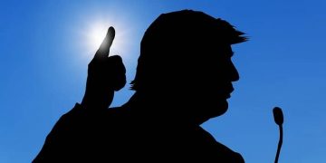 trump suspende proyectos de energía limpia