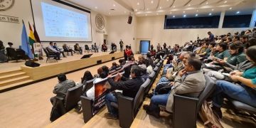 foro crisis ambiental con candidatos electorales bolivia 2025
