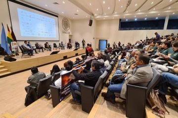 foro crisis ambiental con candidatos electorales bolivia 2025