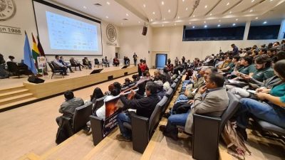 foro crisis ambiental con candidatos electorales bolivia 2025