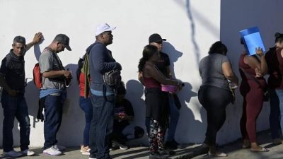 migrantes en México buscan ingresar a EEUU