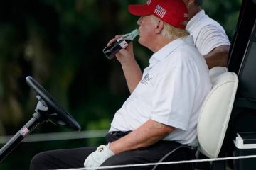trump coca cola