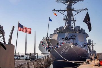 destructores norteamericanos cerca de Venezuela