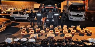 ecuador incauta explosivos que iban a Colombia