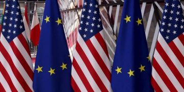 EEUU unión europea banderas