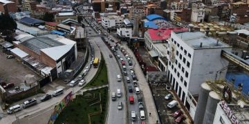 filas por combustible La Paz 2025