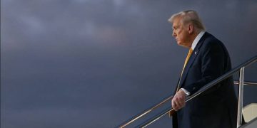 trump, arribando a japón oct 2025