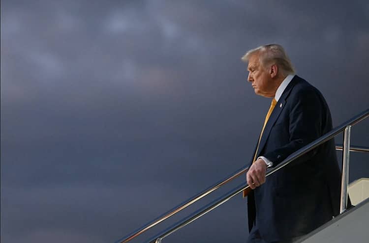 trump, arribando a japón oct 2025