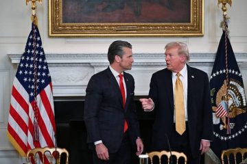 trump y Pete Hegseth eeuu
