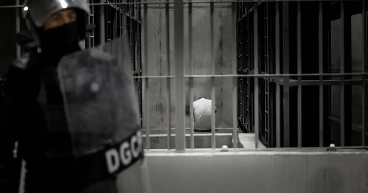 cecot el salvador, abusos de ddhh, regimen bukele