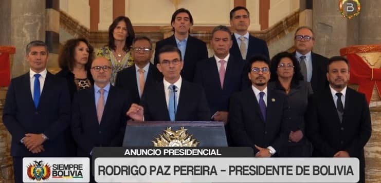 rodrigo paz y gabinete conferencia de prensa ajuste económico