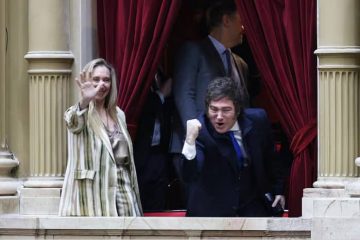 miley y karina, congreso 2025