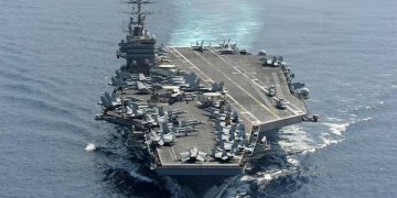 USS Abraham Lincoln ya arribó a Oriente Medio, creca a Irán