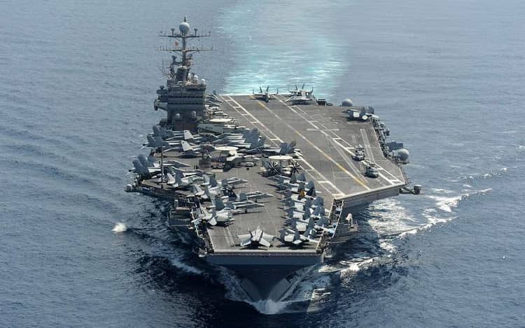 USS Abraham Lincoln ya arribó a Oriente Medio, creca a Irán