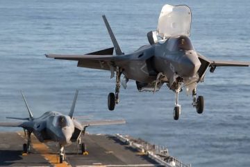 porta aviones y cazas eeuu