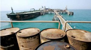 barcos cargan petróleo del golfo pérsico