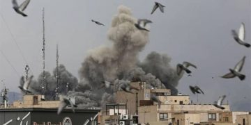 irán ataca países del golfo persico, en medio de guerra con EEUU israel