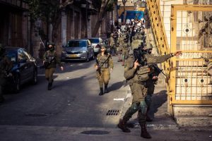 israel arremete en cisjordania y gaza