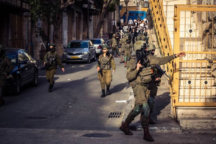 israel arremete en cisjordania y gaza