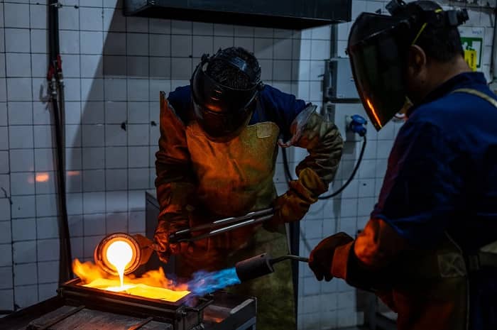 fundición de oro en lingotes de colombia hacia EEUU