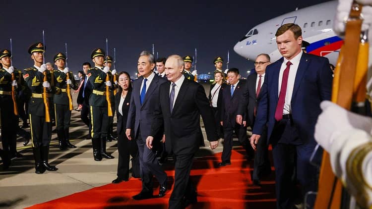 putin rusia llega a China